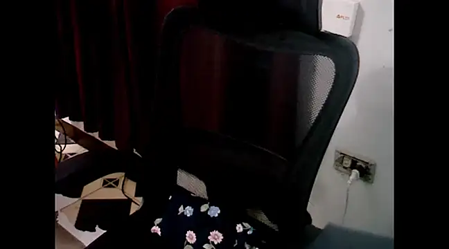 makemefallin online show from 01/04/25, 01:42