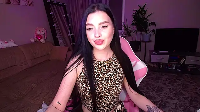   Malika   online show from 10/30/25, 02:51