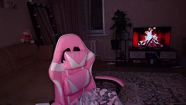   Malika   online show from 03/28/26, 01:54