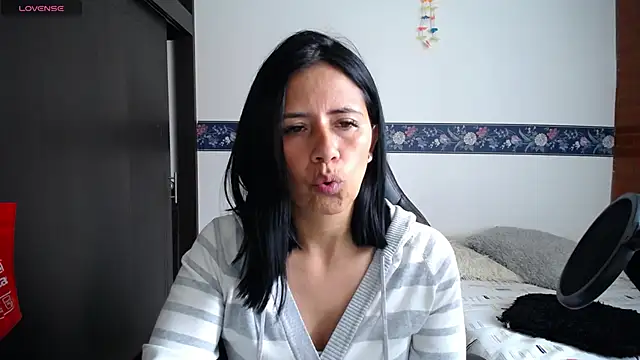 sharoon cheerry online show from 09/19/25, 02:07