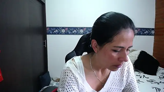 sharoon cheerry online show from 11/06/25, 12:28