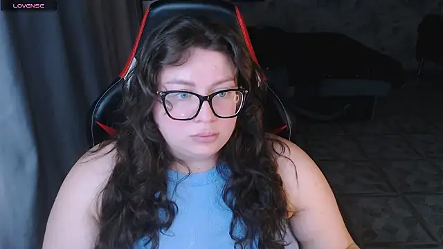 Snapshot of alexa_sweetyy chatting on 11/03/25, 07:48 alexa sweetyy online show from 11/03/25, 07:48