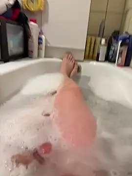 David19932908 online show from 11/18/25, 07:18