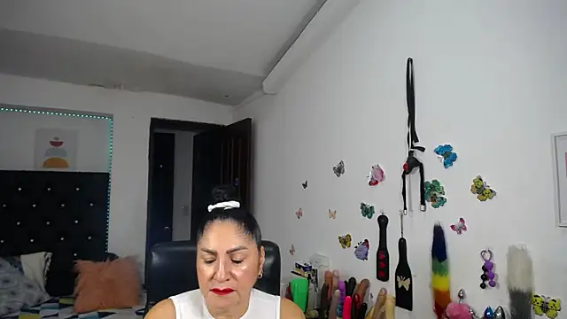 mature bigboobs10 online show from 06/21/26, 04:15