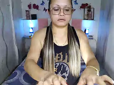 UrAsianPrincessDanie online show from 02/23/25, 06:45