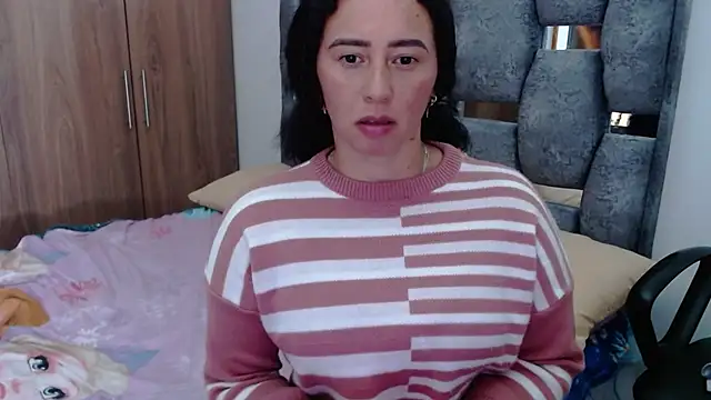 sara hott 1 online show from 02/13/25, 12:57