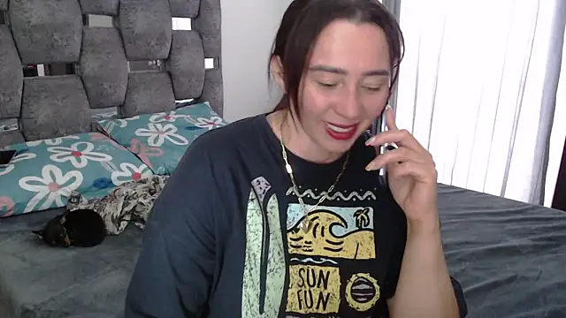 sara hott 1 online show from 05/14/26, 05:20