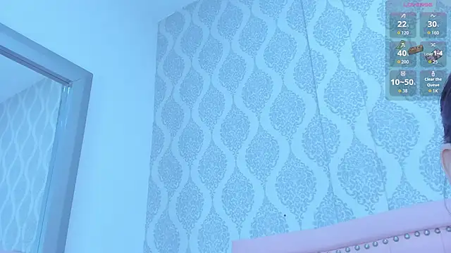 Pia Johnson  online show from 09/16/25, 03:29