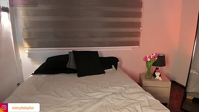 MERIDA TAYLOR online show from 03/11/26, 01:17