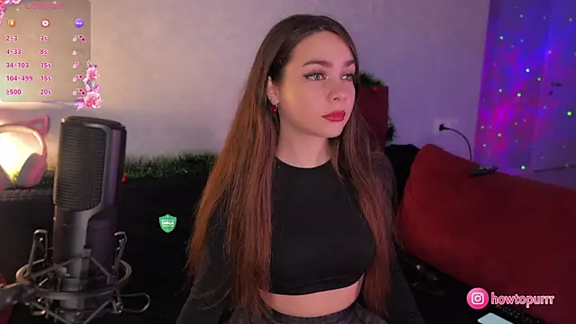 Snapshot of How2Meow chatting on 12/22/24, 04:48 How2Meow online show from 12/22/24, 04:48