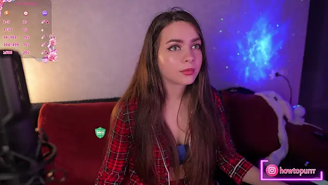 Snapshot of How2Meow chatting on 03/19/25, 05:39 How2Meow online show from 03/19/25, 05:39