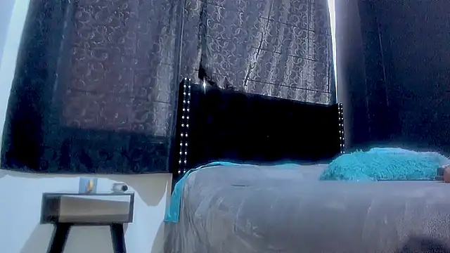 amareto queen online show from 10/04/25, 07:34