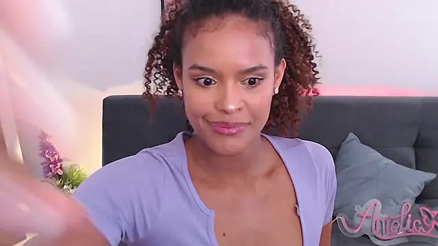 Snapshot of Amelia_bss chatting on 02/10/25, 08:00 Amelia bss online show from 02/10/25, 08:00