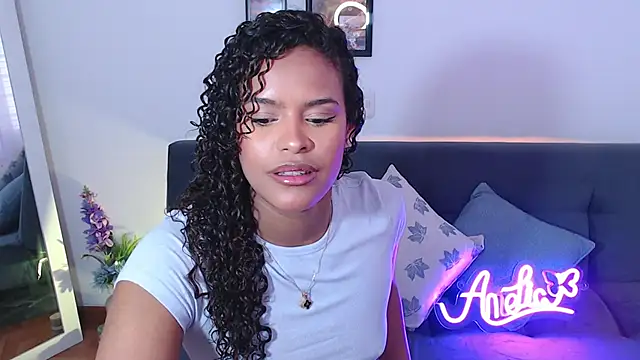 Snapshot of Amelia_bss chatting on 02/11/25, 02:02 Amelia bss online show from 02/11/25, 02:02