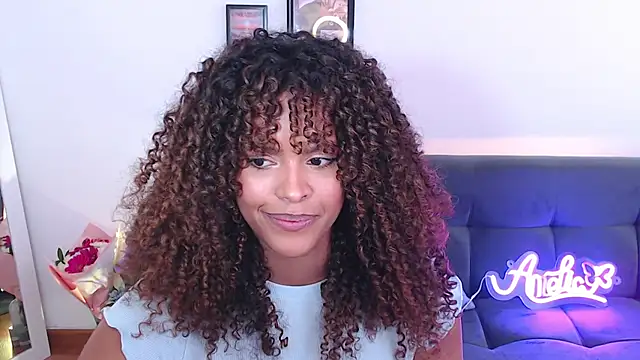 Snapshot of Amelia_bss chatting on 02/17/25, 04:59 Amelia bss online show from 02/17/25, 04:59