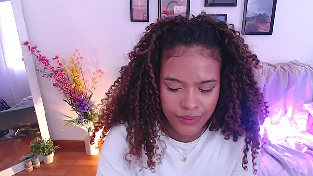 Snapshot of Amelia_bss chatting on 03/19/25, 04:55 Amelia bss online show from 03/19/25, 04:55