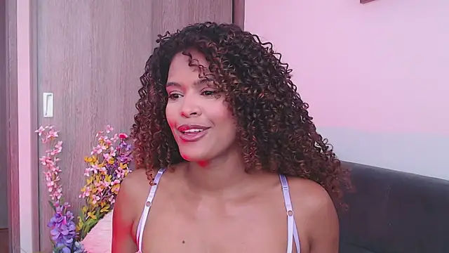 Snapshot of Amelia_bss chatting on 10/05/25, 02:15 Amelia bss online show from 10/05/25, 02:15