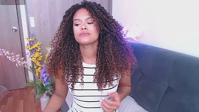 Snapshot of Amelia_bss chatting on 11/11/25, 01:55 Amelia bss online show from 11/11/25, 01:55