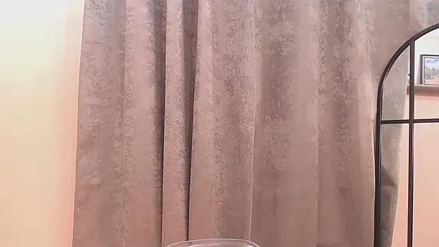 Snapshot of Amelia_bss chatting on 07/07/26, 02:43 Amelia bss online show from 07/07/26, 02:43
