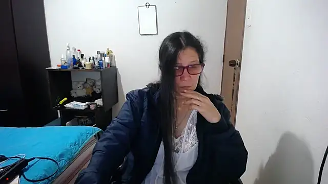 latin49 online show from 10/23/25, 03:39