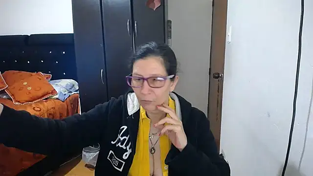 latin49 online show from 07/27/26, 03:24