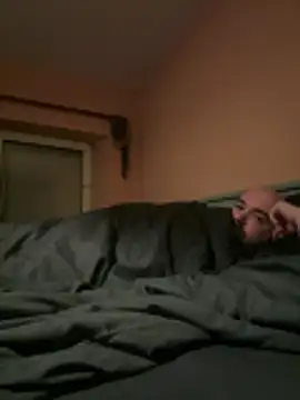 Ju rine007 online show from 12/18/25, 01:22