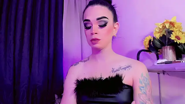 lesly xx online show from 02/15/26, 07:51