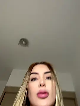 mi suk11 online show from 10/19/25, 07:03