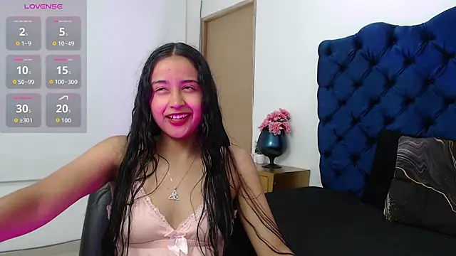 Lili666  online show from 10/03/25, 03:14