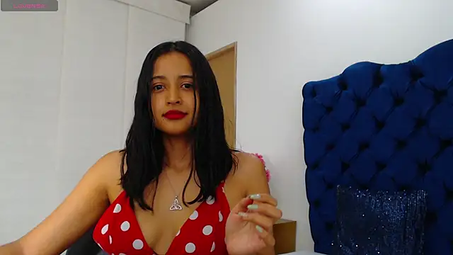 Snapshot of Lili666_ chatting on 05/10/26, 03:33 Lili666 online show from 05/10/26, 03:33