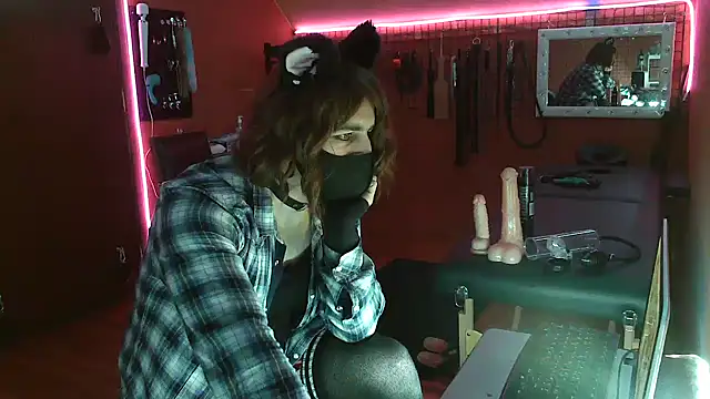 Snapshot of Ginny-the-bdsm-nympho chatting on 12/15/24, 06:04 Ginny-the-bdsm-nympho online show from 12/15/24, 06:04