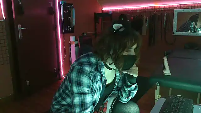 Snapshot of Ginny-the-bdsm-nympho chatting on 02/24/25, 05:42 Ginny-the-bdsm-nympho online show from 02/24/25, 05:42