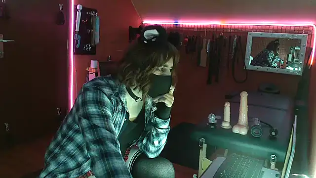 Snapshot of Ginny-the-bdsm-nympho chatting on 03/06/25, 06:16 Ginny-the-bdsm-nympho online show from 03/06/25, 06:16