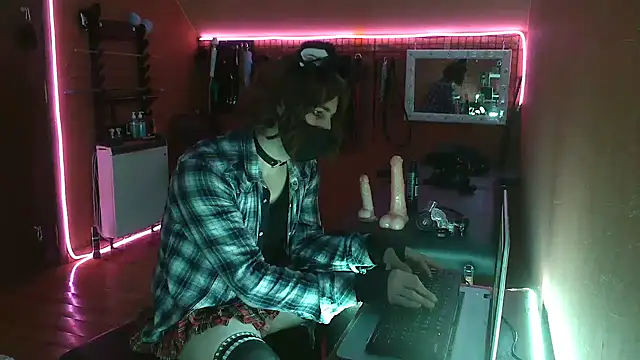 Snapshot of Ginny-the-bdsm-nympho chatting on 03/20/25, 06:09 Ginny-the-bdsm-nympho online show from 03/20/25, 06:09