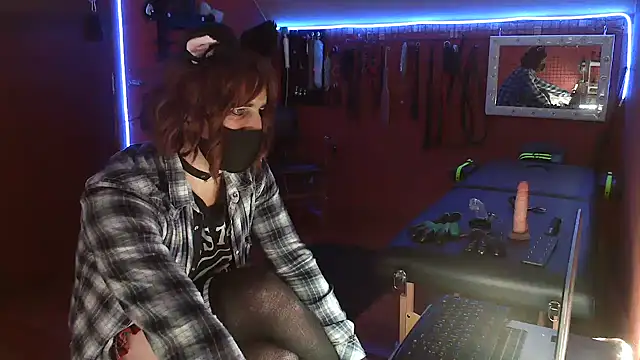 Snapshot of Ginny-the-bdsm-nympho chatting on 10/02/25, 05:09 Ginny-the-bdsm-nympho online show from 10/02/25, 05:09