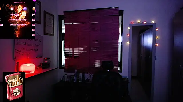 Snapshot of Misslana_wn1 chatting on 11/21/25, 02:43 Misslana wn1 online show from 11/21/25, 02:43