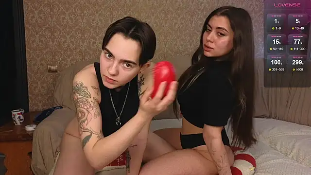 twobabesweet online show from 03/15/26, 06:41