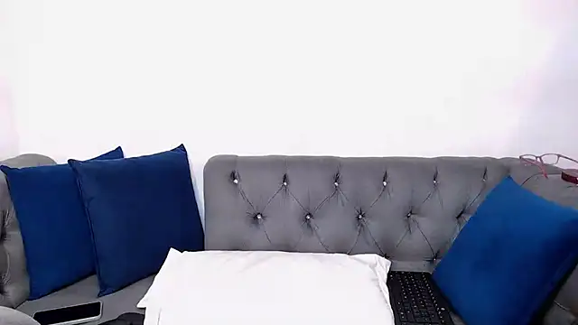 Snapshot of CanndyBrunett chatting on 02/21/25, 02:06 CanndyBrunett online show from 02/21/25, 02:06