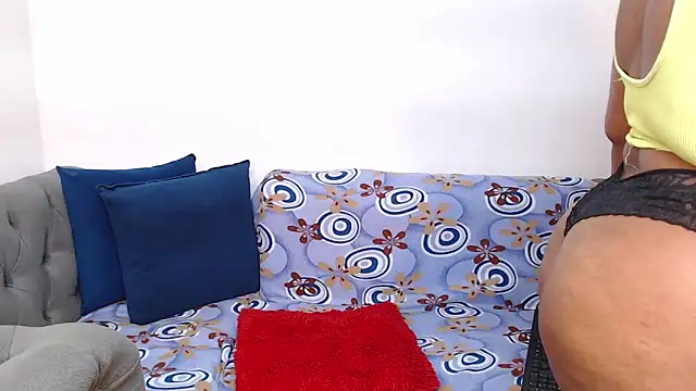 Snapshot of CanndyBrunett chatting on 03/22/25, 08:37 CanndyBrunett online show from 03/22/25, 08:37