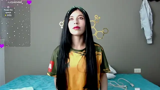 adriscute online show from 01/19/25, 10:49