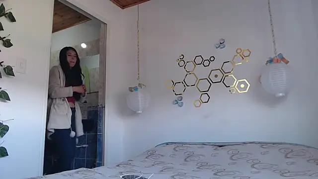 adriscute online show from 02/28/25, 09:12