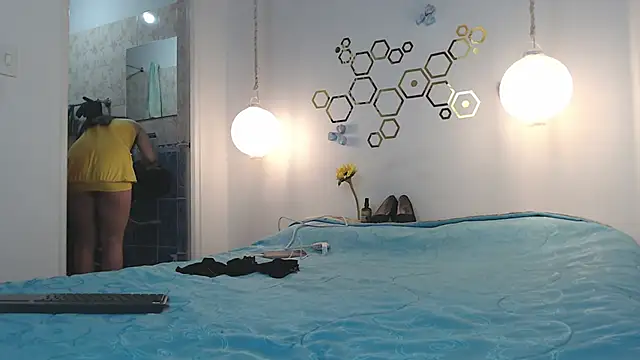 adriscute online show from 03/09/25, 01:46