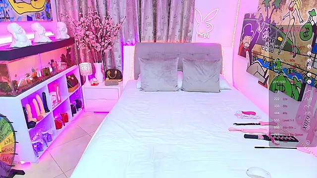 Snapshot of tattooBabyxxx chatting on 11/06/25, 09:37 tattooBabyxxx online show from 11/06/25, 09:37