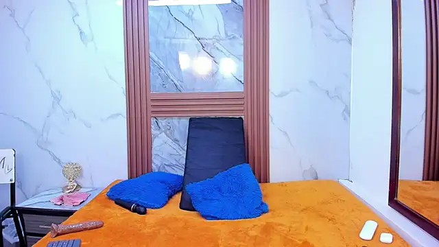 HannyMansonh online show from 02/25/25, 06:47