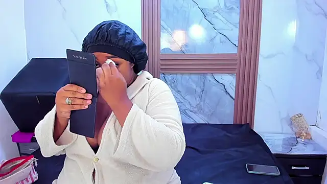 HannyMansonh online show from 03/12/25, 03:24