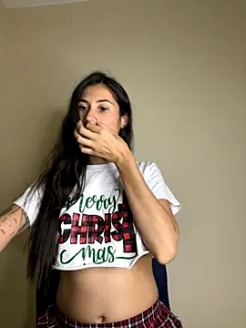 Snapshot of alia_bashar chatting on 10/05/25, 04:11 alia bashar online show from 10/05/25, 04:11