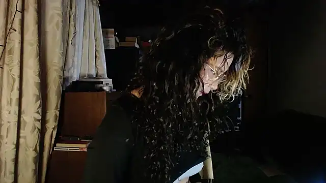 Hathorlove online show from 11/10/25, 11:04