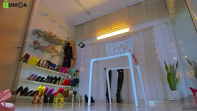 kendrarioss online show from 02/14/25, 11:09