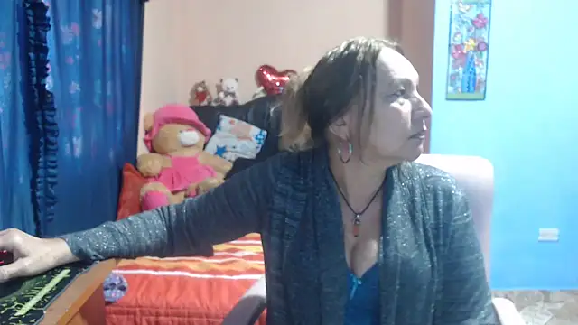 milfeddy  online show from 03/06/25, 04:28