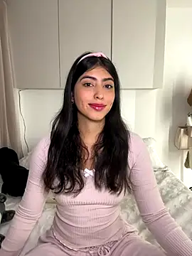 Gaby zahir  online show from 09/23/25, 10:29